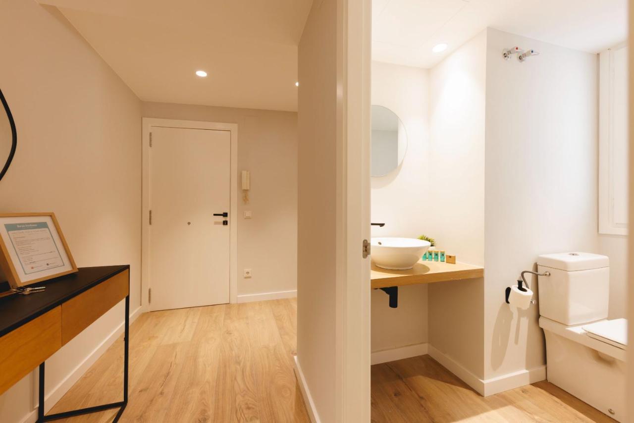 Bravissimo Cort Reial Duplex, Spacious With 3 Bedrooms Girona Exteriör bild