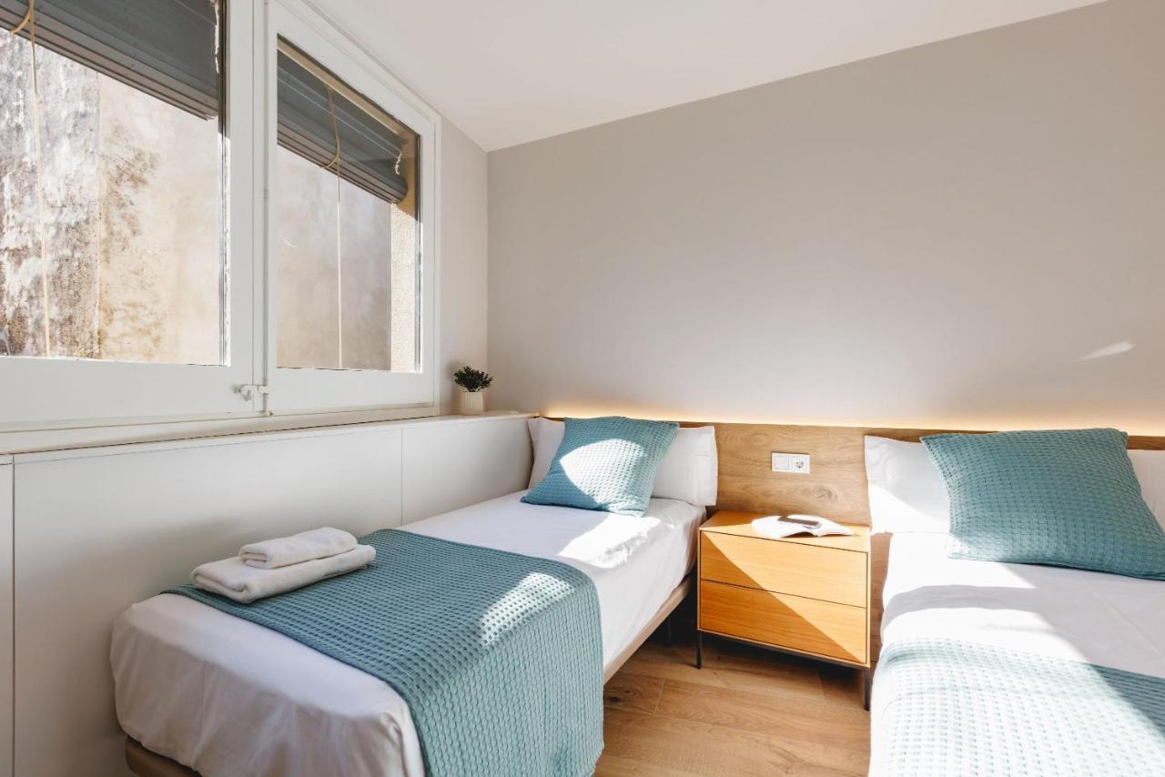 Bravissimo Cort Reial Duplex, Spacious With 3 Bedrooms Girona Exteriör bild