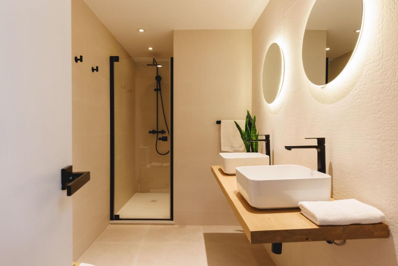 Bravissimo Cort Reial Duplex, Spacious With 3 Bedrooms Girona Exteriör bild