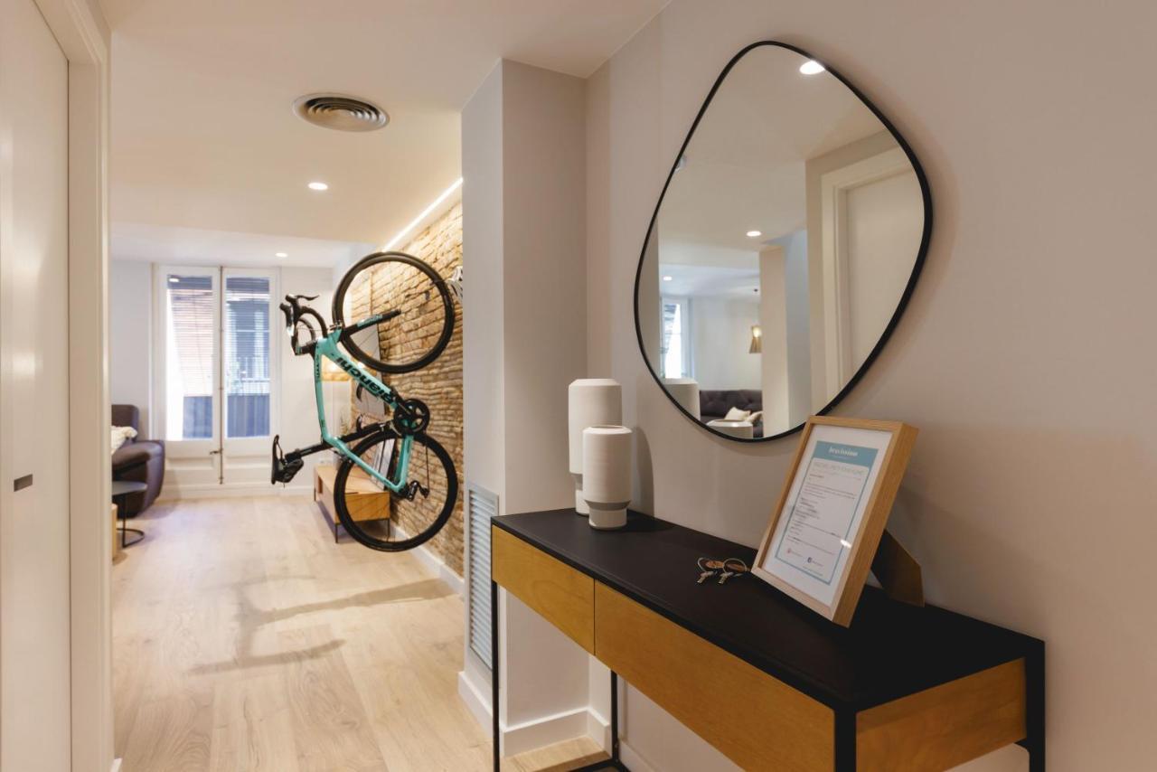Bravissimo Cort Reial Duplex, Spacious With 3 Bedrooms Girona Exteriör bild