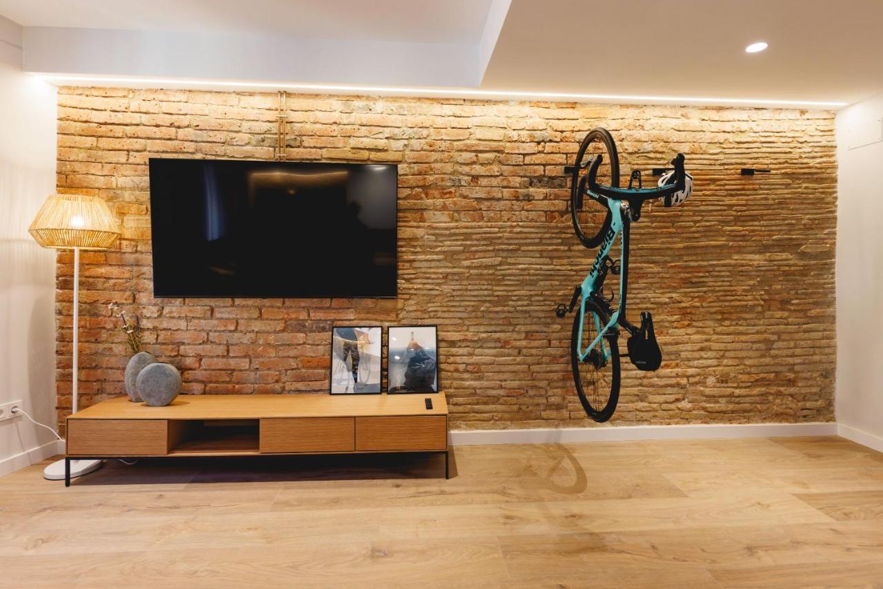 Bravissimo Cort Reial Duplex, Spacious With 3 Bedrooms Girona Exteriör bild
